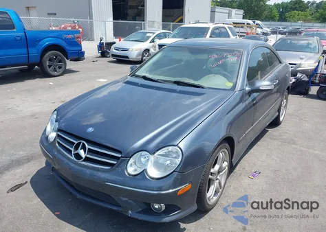 2008 Mercedes-Benz Clk 550 из США, поврежденный, VIN WDBTJ72H68F253384